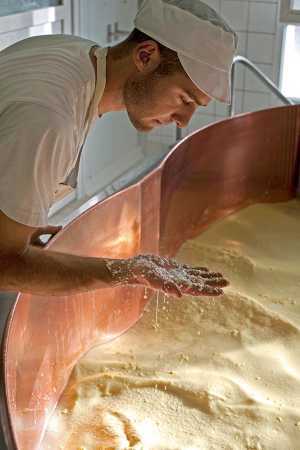 Comté cheese making process