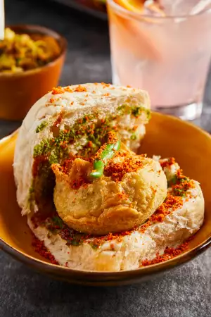 Vada Pao from Koolcha