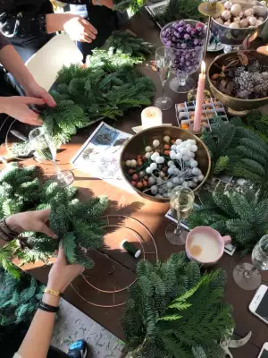 Wreath making at Chicama