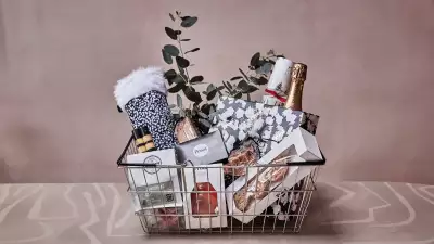 Best Christmas hampers 2021 | The Proof Merry Proofmas hamper Best Christmas hampers 2021 | The Proof Merry Proofmas hamper