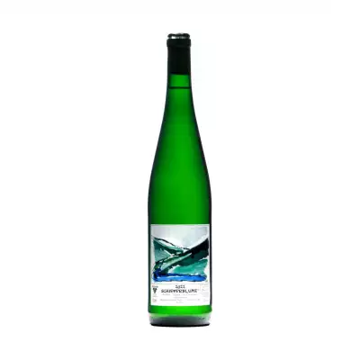 A bottle of Trossen Schieferblume