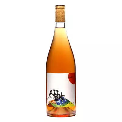 A bottle of Renner & Sistas Gewurz