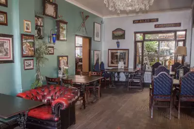 The Horseshoe Arms