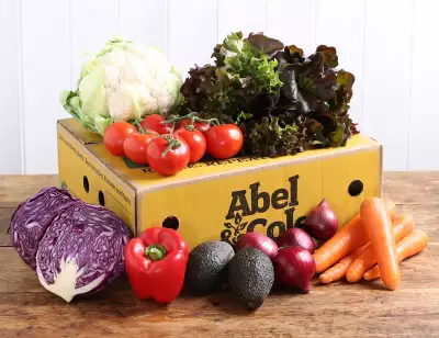 Abel & Cole seasonal salad and veg box