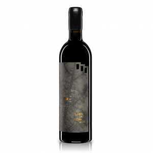 A bottle of Quinta da Pedra Alta Rio Tinto