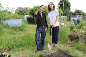 Flo Dill and Olivia Dean on an episode of NTS&rsquo; Digging at Dill&rsquo;s allotment