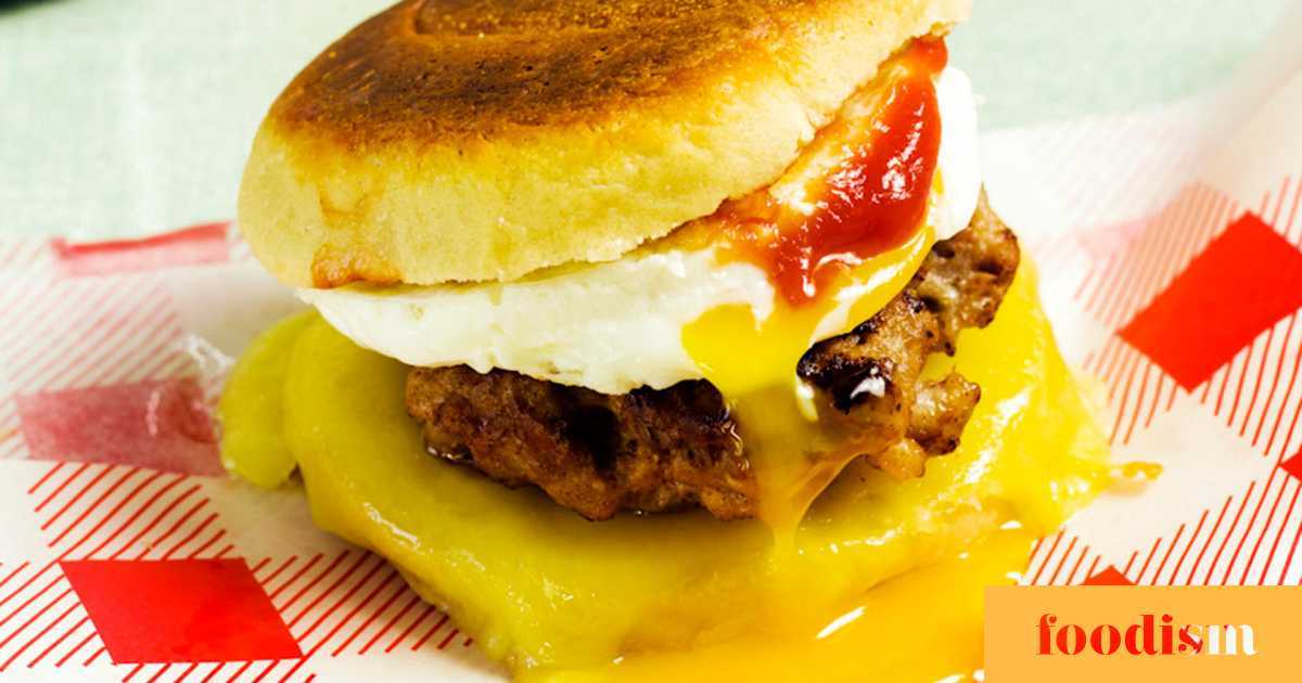 Make Caroline Craig and Sophie Missing's sausage and egg muffin | Recipes | Foodism