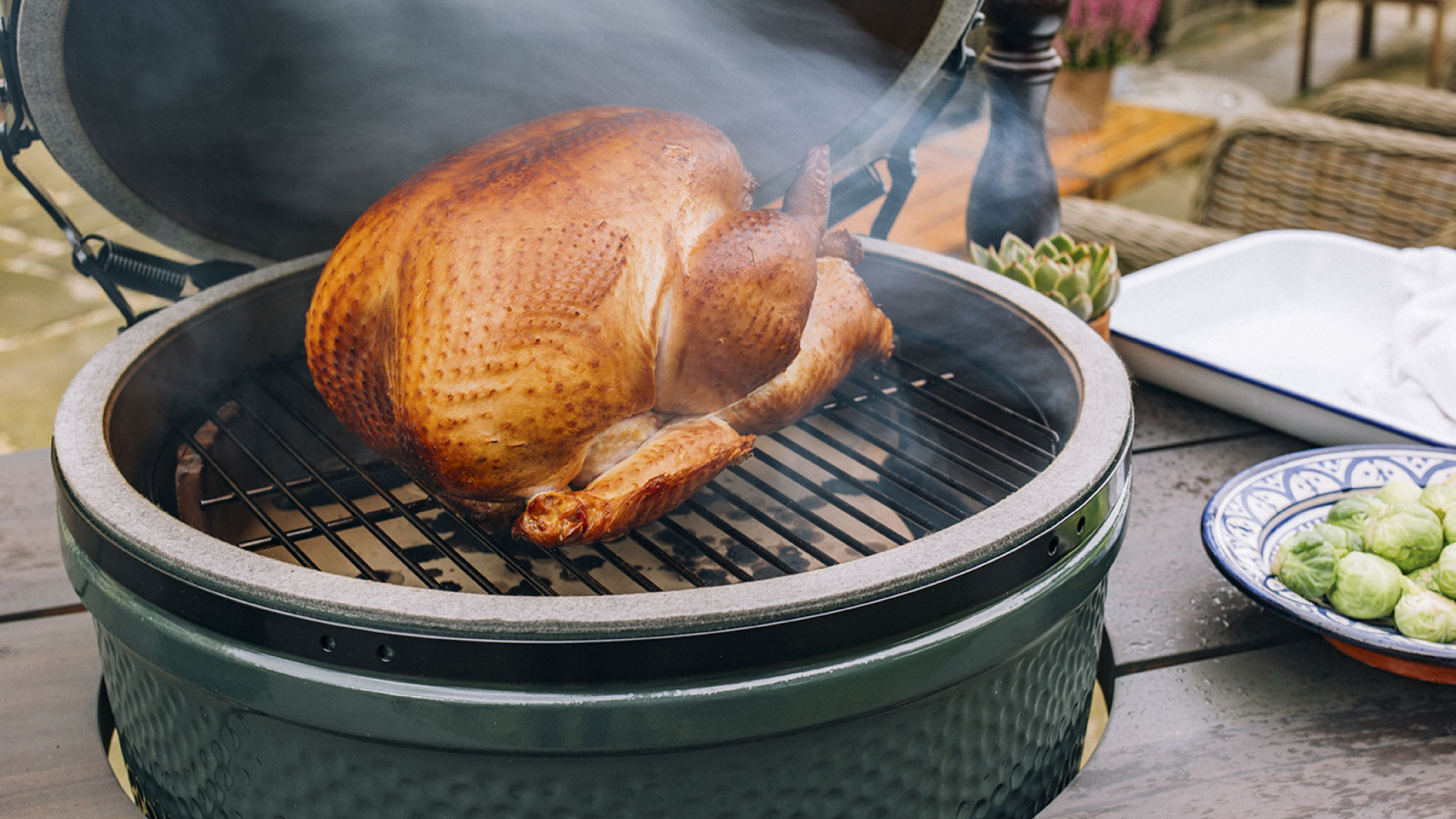 Make The Perfect Turkey This Year With Big Green Egg Foodism   56449d9e77f4b 