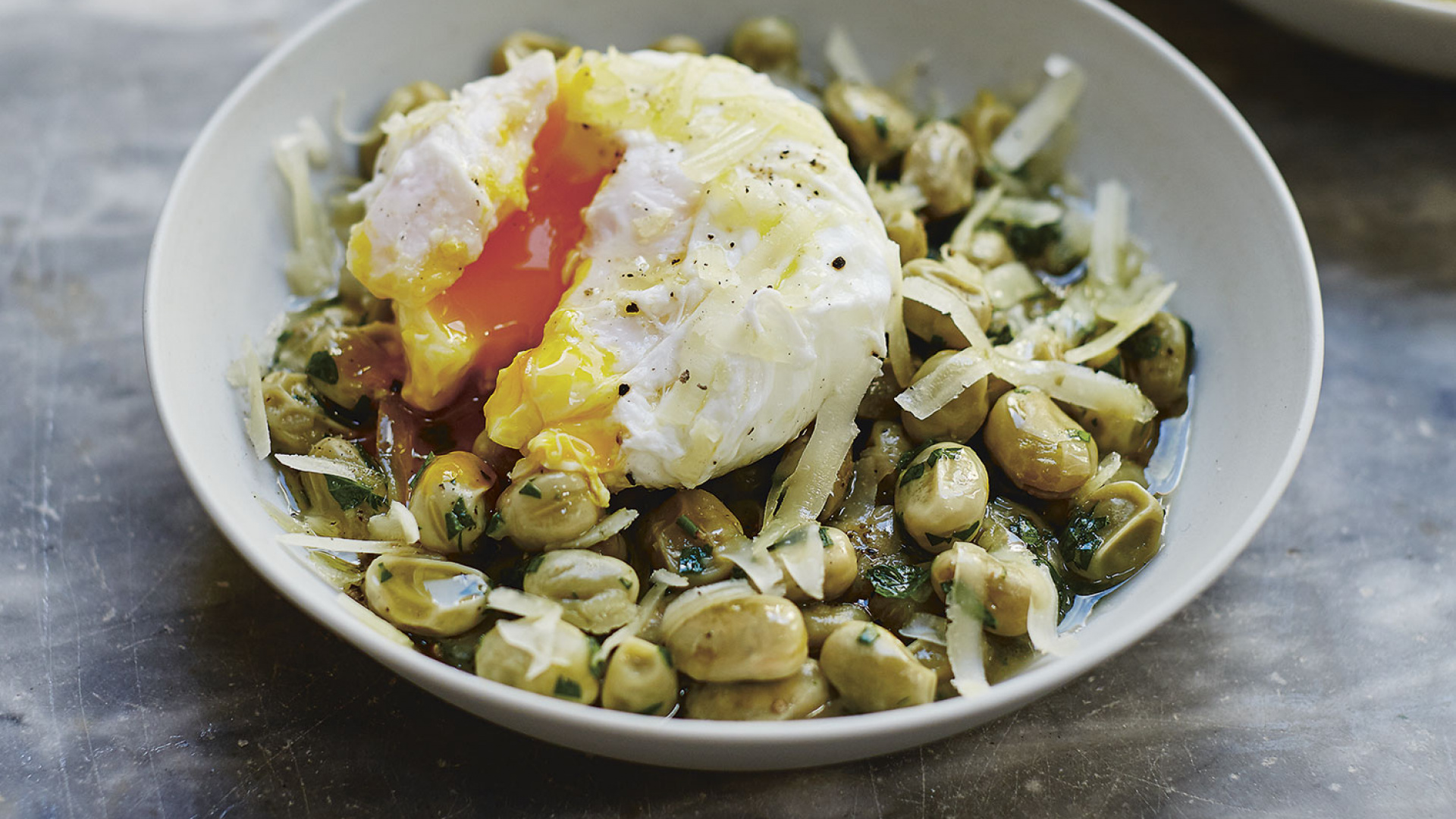 Jose Pizarro's slow-cooked broad beans Jose Pizarro's slow-cooked broad beans