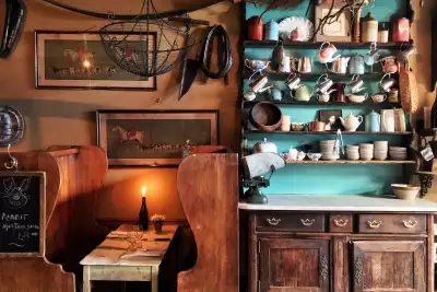 Maggie Jones's interior