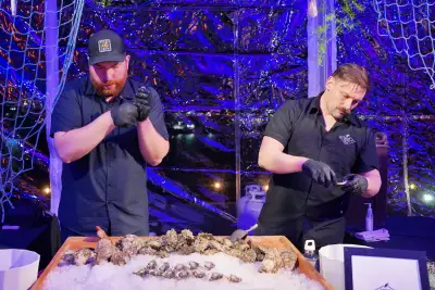 Oyster shucking, Taste Washington