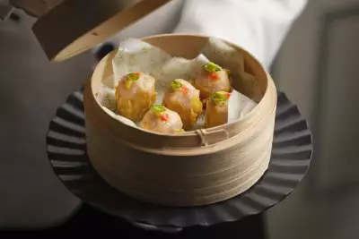 Steamer basket canap&eacute;s