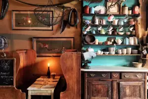 Maggie Jones's interior