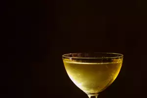 Calamansi leaf gimlet