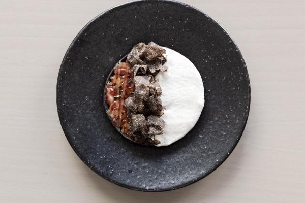 Goose skirt from Highland wagyu mixed with Sollip-made gochujang aged for years, cured daikon, and truffle cream Goose skirt from Highland wagyu mixed with Sollip-made gochujang aged for years, cured daikon, and truffle cream