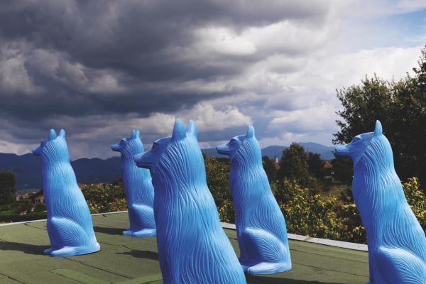 Wolf sculptures at Ca’ Del Bosco Wolf sculptures at Ca’ Del Bosco