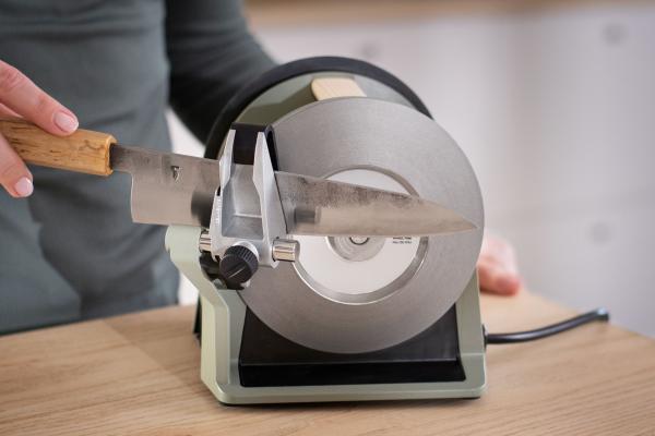 Tormek T-1's Kitchen Knife Sharpener Tormek T-1's Kitchen Knife Sharpener
