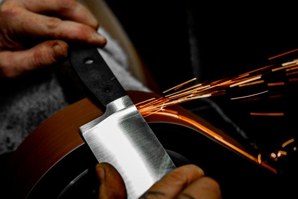 Samuel Staniforth is a company based out of Sheffield that has been making knives for over 150 years Samuel Staniforth is a company based out of Sheffield that has been making knives for over 150 years