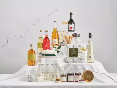 A Very Newt Christmas Hamper