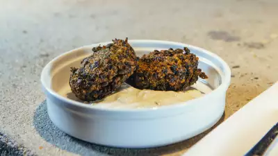 Le Bab's meatlafel with tzatziki