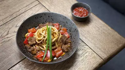 Fried lagman at Samarkand