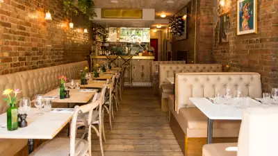 Petit Pois on Hoxton Square
