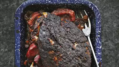 Roast lamb with turmeric and cumin