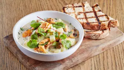 Cornish mussels with smoked bacon and Somerset cider from the Chop House