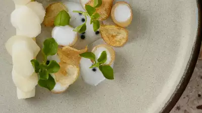 White asparagus, linzer potatoes, caviar and whey