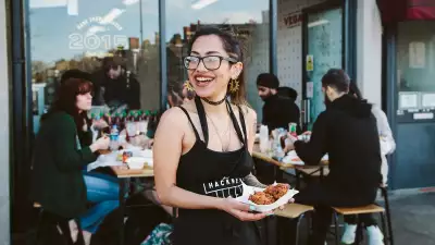 best places to eat vegan food in london, Temple of Seitan's chick'n shop, Temple of Hackney