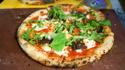Baz & Fred's goats cheese veggie pizza