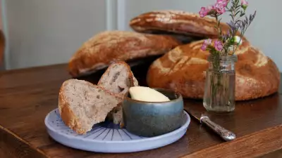 Make Minnow's rosemary sourdough