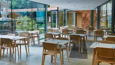 Inside the Garden Caf&eacute;, Lambeth
