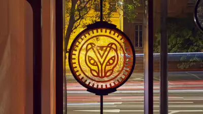 Inside Ella Canta, Mayfair