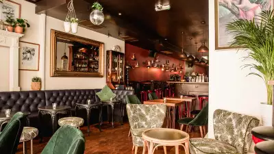Little Bat, Islington