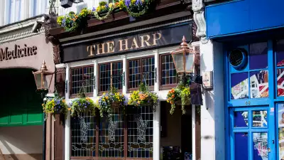 The Harp cask beer pub Covent Garden