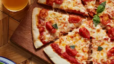 Crate's Margherita Pizza