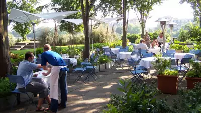 The River Caf&eacute;