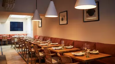 Orasay, Notting Hill