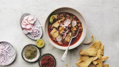 Make Gonzalo Guzmán’s pozole rojo