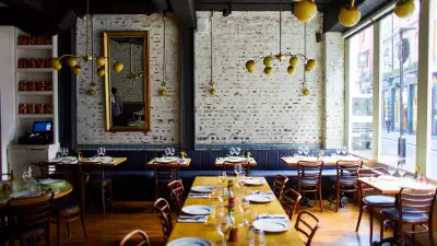 Inside Yeni, Soho