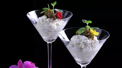 Caviar on egg white