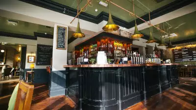 Shepherd's Bush Restaurants: Defectors Weld
