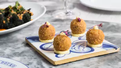 Croquetes de Alheira at Bar Douro