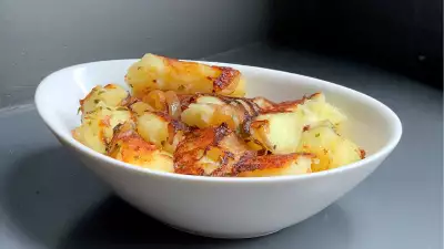 Hash browns at Christopher&rsquo;s Grill