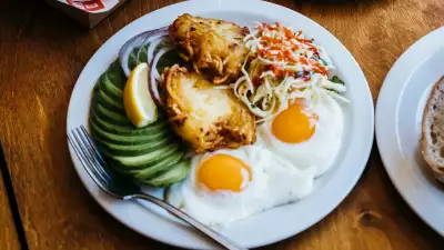 Latkes at Monty's Deli