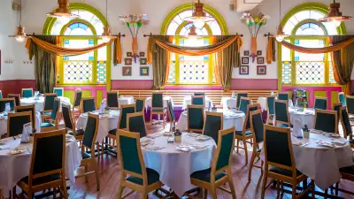 Caf&eacute; Spice Namaste