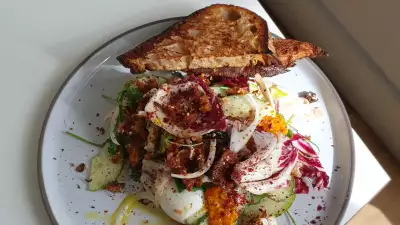 Best places to eat and drink in Stoke Newington: Esters
