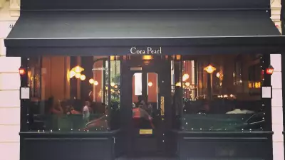 New Year's Eve in London &ndash; Cora Pearl
