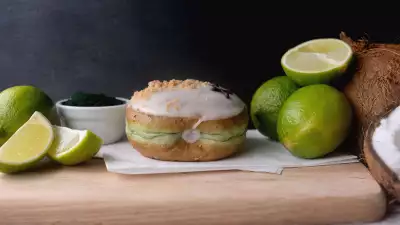 best places to eat vegan food in london, Crosstown Doughnuts
